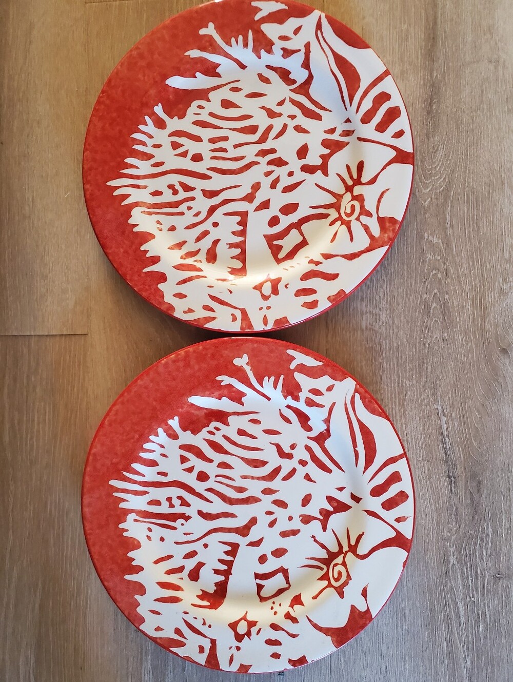 Roscher & Co Stoneware Reef Collection Coral Red White Two (2) Dinner Plates 11"